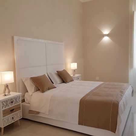 B&B Via Cavour 32 Сиракузы Экстерьер фото