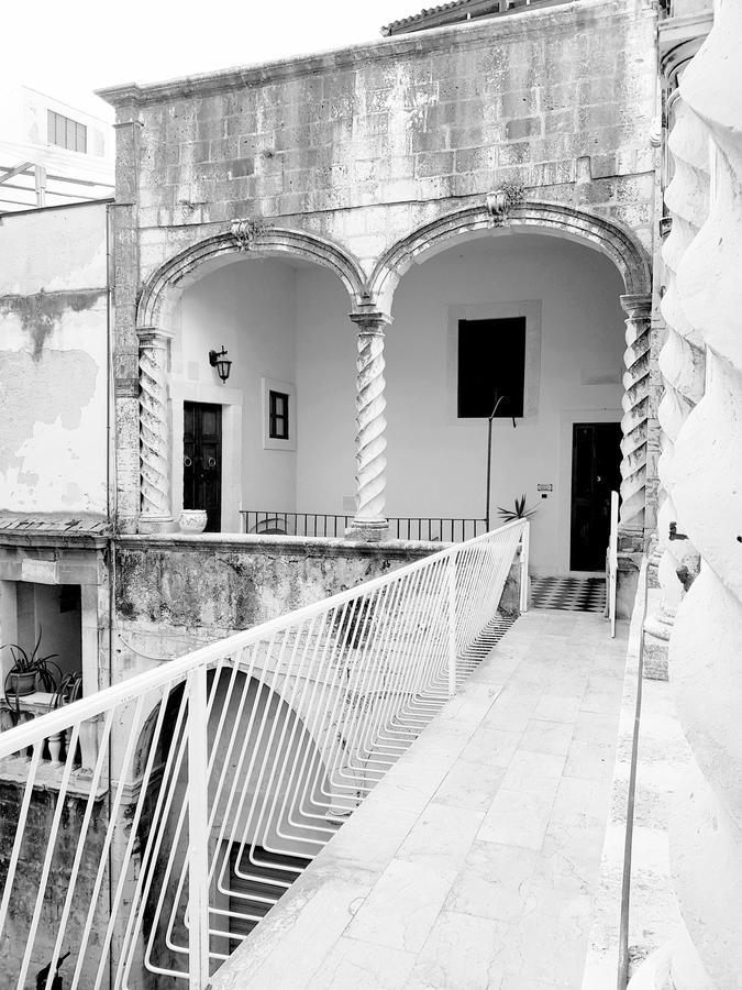 B&B Via Cavour 32 Сиракузы Экстерьер фото